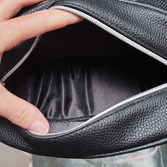 Cat Toiletries/Makeup Bag - Picture 7 of 13